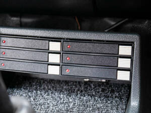 Image 21/49 of Opel Manta 400 (1984)