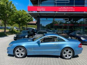 Image 2/19 of Mercedes-Benz SL 500 (2008)