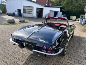 Imagen 25/41 de Chevrolet Corvette Sting Ray Convertible (1964)