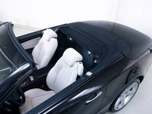 Image 26/43 of Mercedes-Benz SL 55 AMG (2007)