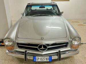 Imagen 4/7 de Mercedes-Benz 280 SL (1968)