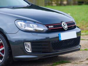 Image 25/50 of Volkswagen Golf VI GTI (2011)