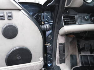 Image 89/97 of Porsche 911 Carrera 4 (1991)