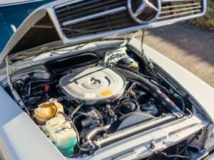 Image 33/50 of Mercedes-Benz 560 SL (1988)