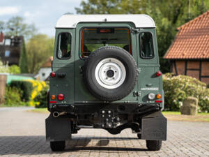 Image 19/46 de Land Rover Defender 110 (2013)