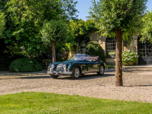 Image 31/37 of Jaguar XK 150 3.8 S OTS (1959)