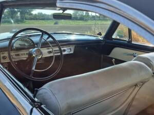 Image 5/74 of Ford Crestline Victoria (1954)