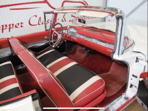 Image 19/31 of Ford Fairlane Skyliner (1959)