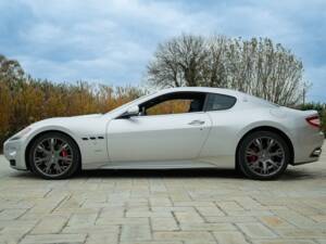 Bild 12/50 von Maserati GranTurismo S (2009)