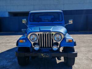 Image 2/31 of Jeep CJ-7 2.4L Diesel (1983)