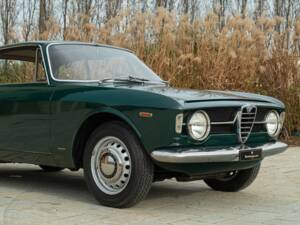 Bild 12/50 von Alfa Romeo Giulia 1300 GT Junior (1966)