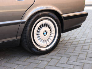 Image 97/97 de BMW M5 (1989)