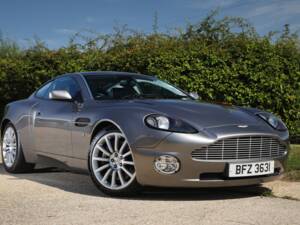 Bild 1/22 von Aston Martin V12 Vanquish (2003)