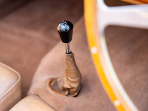 Image 18/50 of Aston Martin DB 2&#x2F;4 Mk I Vantage Convertible (1953)