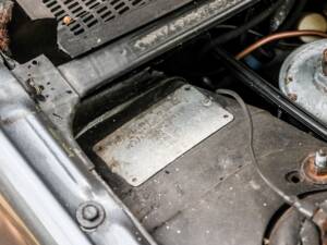 Bild 12/33 von Peugeot 205 GTi 1.9 (1987)