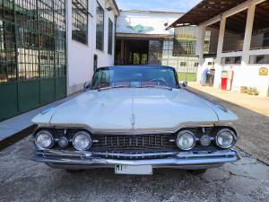 Image 17/44 of Oldsmobile 98 Convertible (1959)