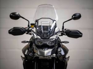 Imagen 6/8 de Triumph DUMMY (2024)