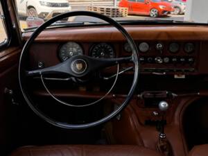 Image 18/25 de Jaguar S-Type 3.8 (1965)