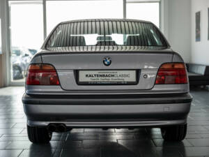 Imagen 4/21 de BMW 528i (1996)