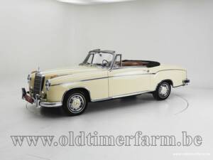 Image 1/15 of Mercedes-Benz 220 SE b (1961)