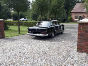 Image 4/12 de Mercedes-Benz 190 Dc (1961)