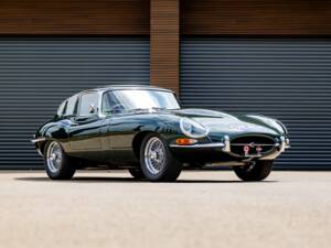 Bild 1/50 von Jaguar E-Type 4.2 (1965)