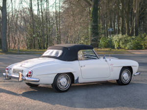 Image 15/42 de Mercedes-Benz 190 SL (1961)