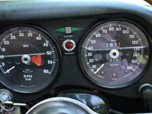 Bild 36/39 von Jaguar E-Type (2+2) (1970)