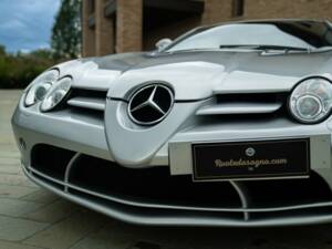 Image 37/50 of Mercedes-Benz SLR McLaren (2005)