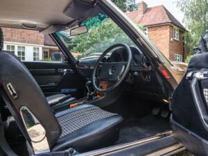 Afbeelding 4/40 van Mercedes-Benz 280 SL (1981)