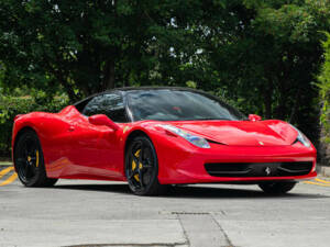 Image 1/50 of Ferrari 458 Italia (2012)