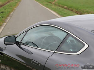 Image 20/37 of Aston Martin V8 Vantage (2005)