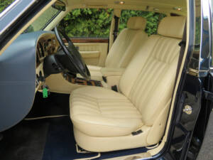 Image 5/19 of Bentley Brooklands R LWB (1997)