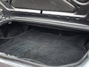 Image 25/42 de Porsche 944 S2 (1991)