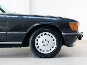 Image 20/30 of Mercedes-Benz 300 SL (1987)