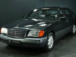 Image 1/30 of Mercedes-Benz 600 SEL (1992)