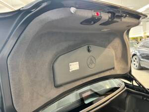 Immagine 35/48 di BMW 740i (2001)