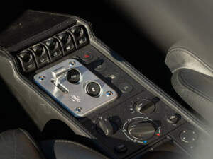 Bild 41/44 von Ferrari F 355 Spider (1998)