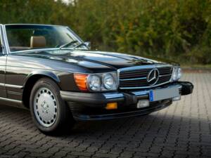 Image 3/33 de Mercedes-Benz 560 SL (1989)