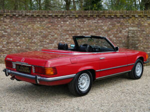 Image 2/50 of Mercedes-Benz 350 SL (1972)