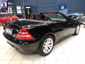 Bild 5/72 von Mercedes-Benz SLK 200 Kompressor (2003)