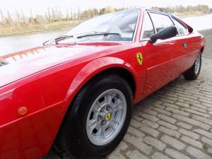 Image 31/50 de Ferrari 308 GT4 (1977)