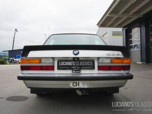 Image 8/59 of BMW 528i (1982)