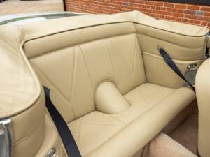 Bild 15/50 von Aston Martin DB 6 Volante (1969)