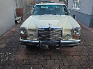 Image 2/9 of Mercedes-Benz 250 C (1972)