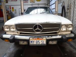 Image 2/50 of Mercedes-Benz 380 SL (1984)