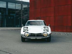 Image 23/36 of Toyota 2000 GT (1967)