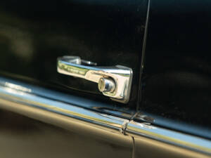 Image 20/50 of Mercedes-Benz 250 CE (1970)