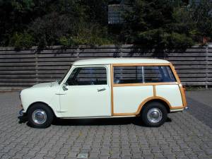 Image 1/5 of Austin Mini Countryman (1969)