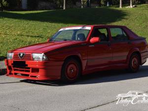 Imagen 15/35 de Alfa Romeo 75 1.8 Turbo Evoluzione (1987)